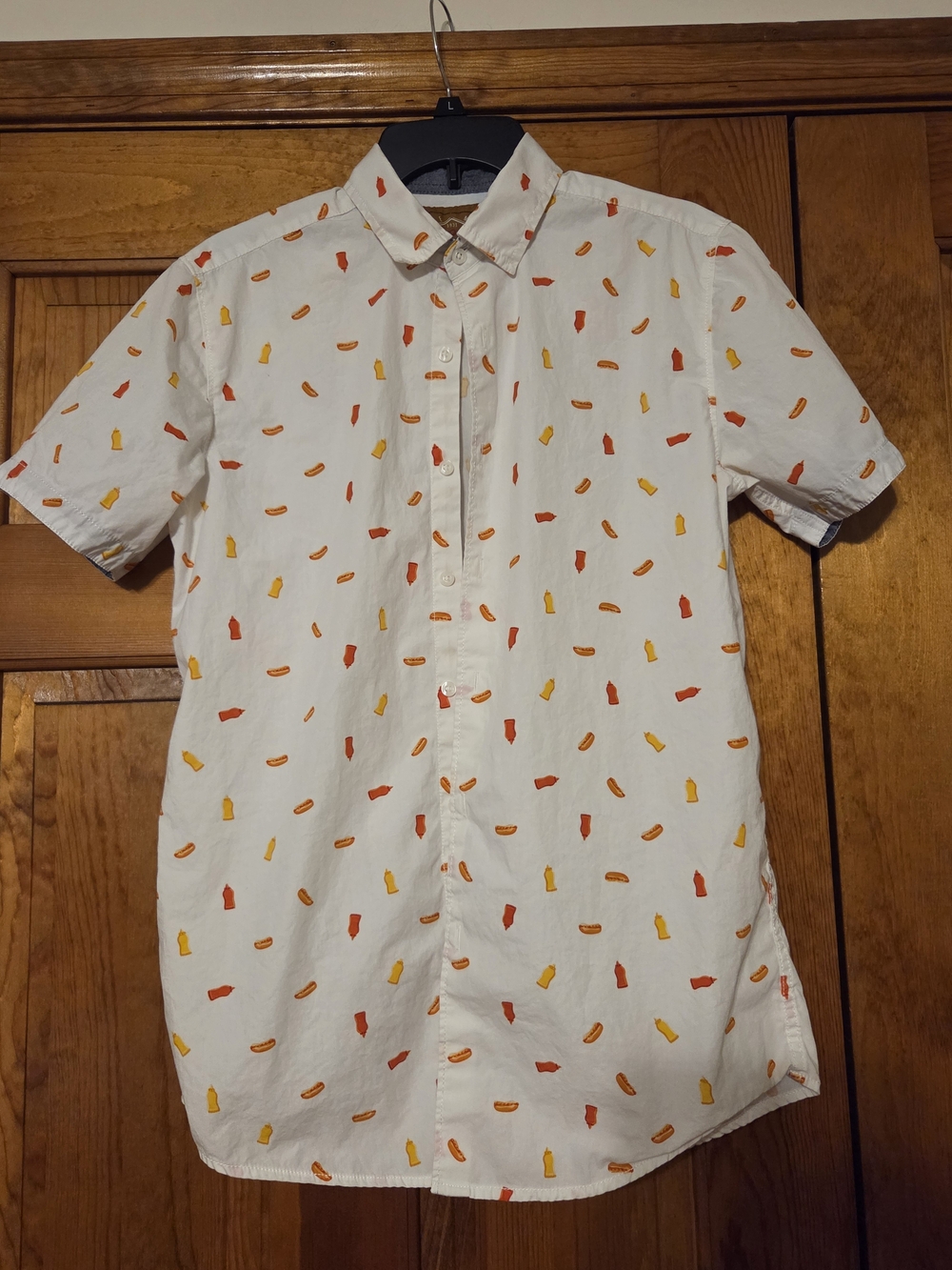 Red Camel White Short-Sleeve Button-Down with Ketchup, Mustard And Hot Dog Print